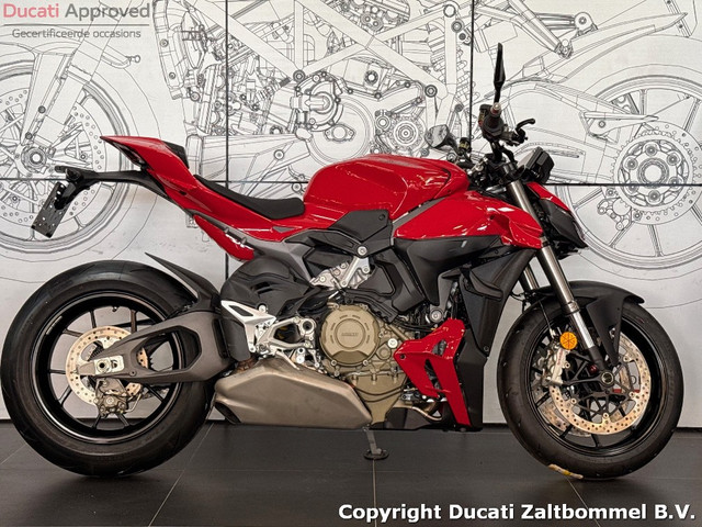 Ducati STREETFIGHTER V4