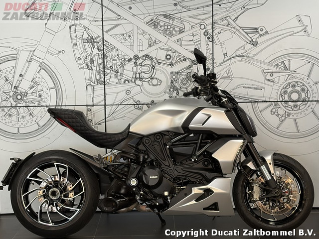 Ducati DIAVEL 1260