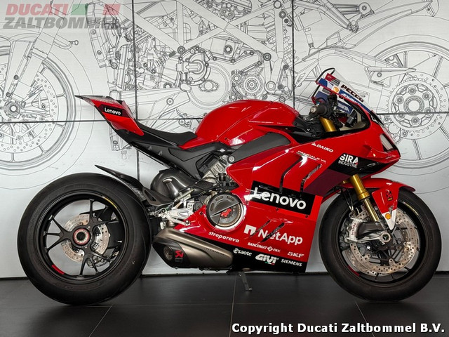 Ducati PANIGALE V4 BAGNAIA REPLICA